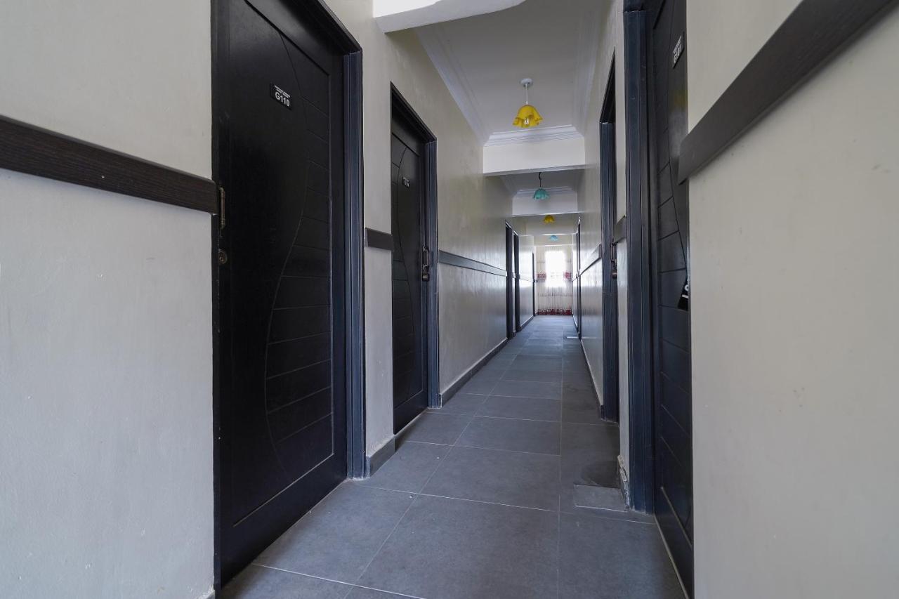 Oyo 90451 Bangi Moya Guesthouse 外观 照片